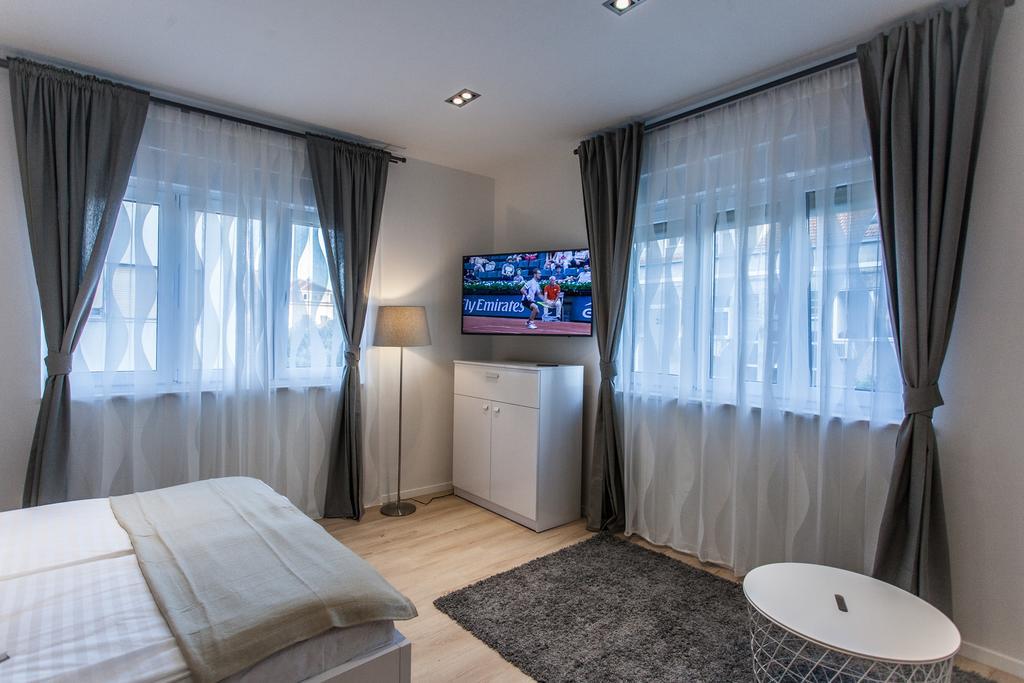 Priuli Luxury Rooms สปลิท ภายนอก รูปภาพ