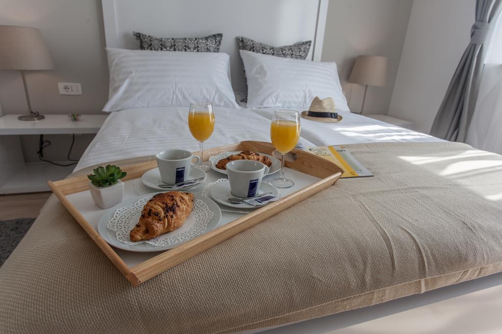 Priuli Luxury Rooms สปลิท ภายนอก รูปภาพ