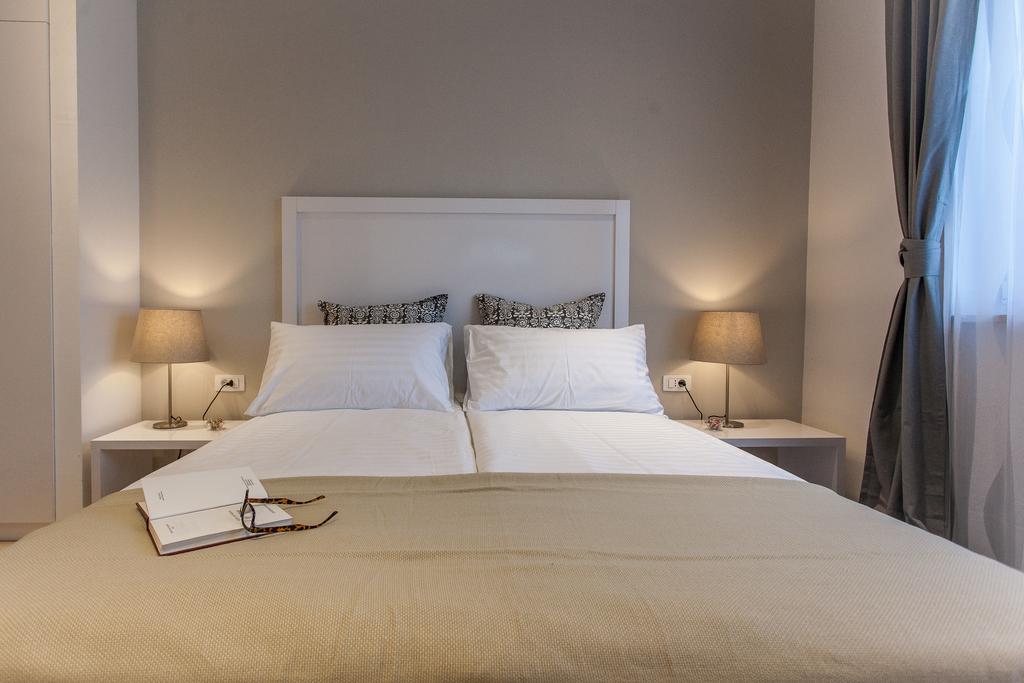 Priuli Luxury Rooms สปลิท ภายนอก รูปภาพ