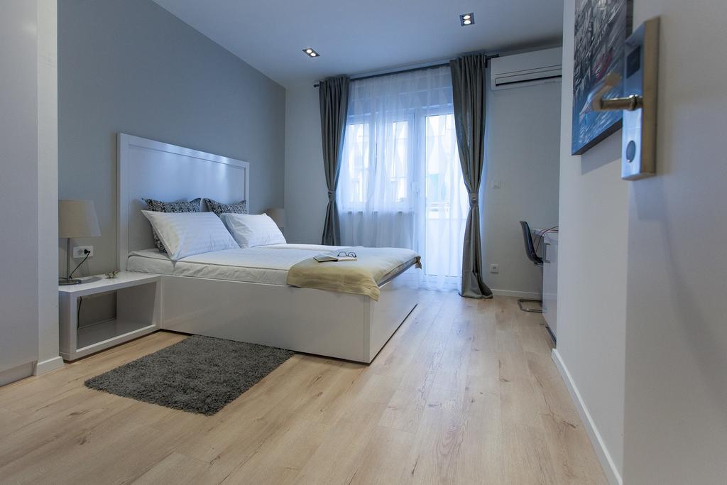 Priuli Luxury Rooms สปลิท ภายนอก รูปภาพ